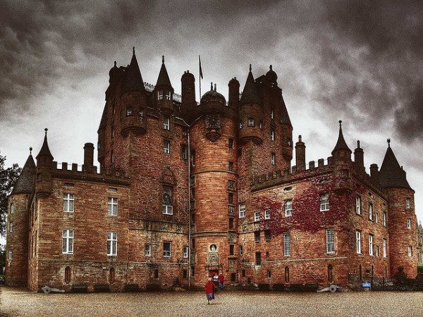 10 cas paranormaux réels plus terrifiants que les enquêtes des&nbsp;Warren